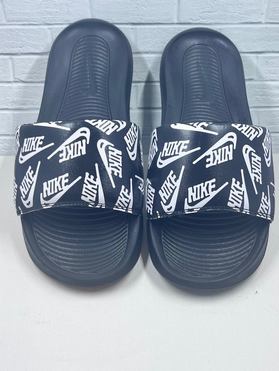 Nike Other - Nike Vitori Repeat Logo One Slides